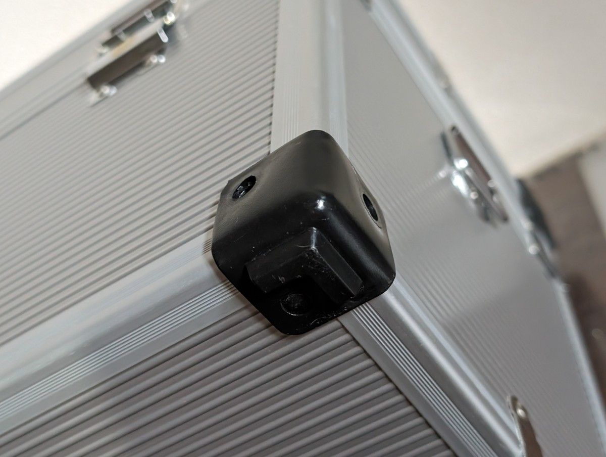 ETSUMI ハードケース アルミケースEボックスME9039 カメラバッグ 美品　1回体育館で使用