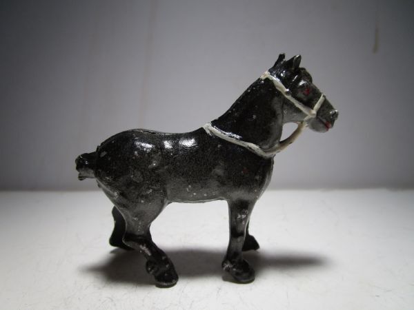 1930～40年代 ヴィンテージ 英国製 馬(乗馬馬)のオブジェ (lead製) ミニチュア玩具/古玩具/ジオラマ玩具の画像2