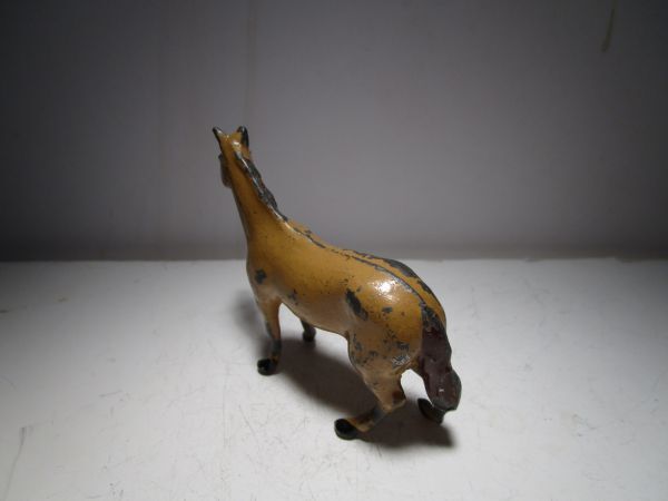 1930～40年代 ヴィンテージ 英国製 馬のオブジェ (Lead製) ジオラマ玩具/古玩具/ミニチュア玩具の画像4