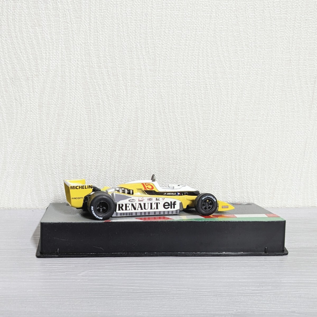 1/43 F1 ルノー RS10 1979 #15 ジャン＝ピエール・アラン・ジャブイーユ Renault RS10 デアゴスティーニ ダイキャスト ミニカー_画像5