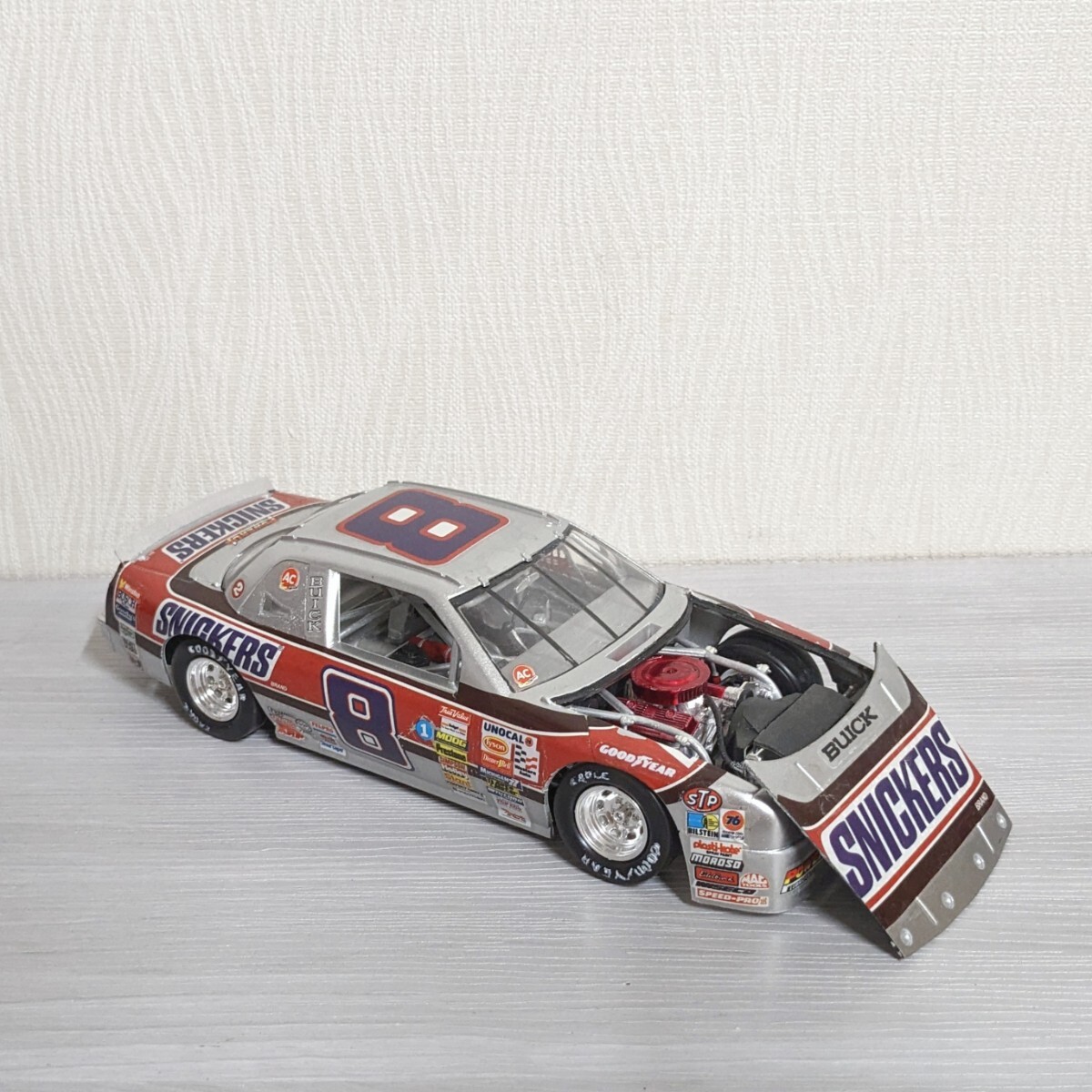 1/24 SNICKERS BRAND BUICK ＃8 1991 スニッカーズ ビュイック NASCAR ナスカー プラモデル 完成品 ミニカー アメリカ_画像7