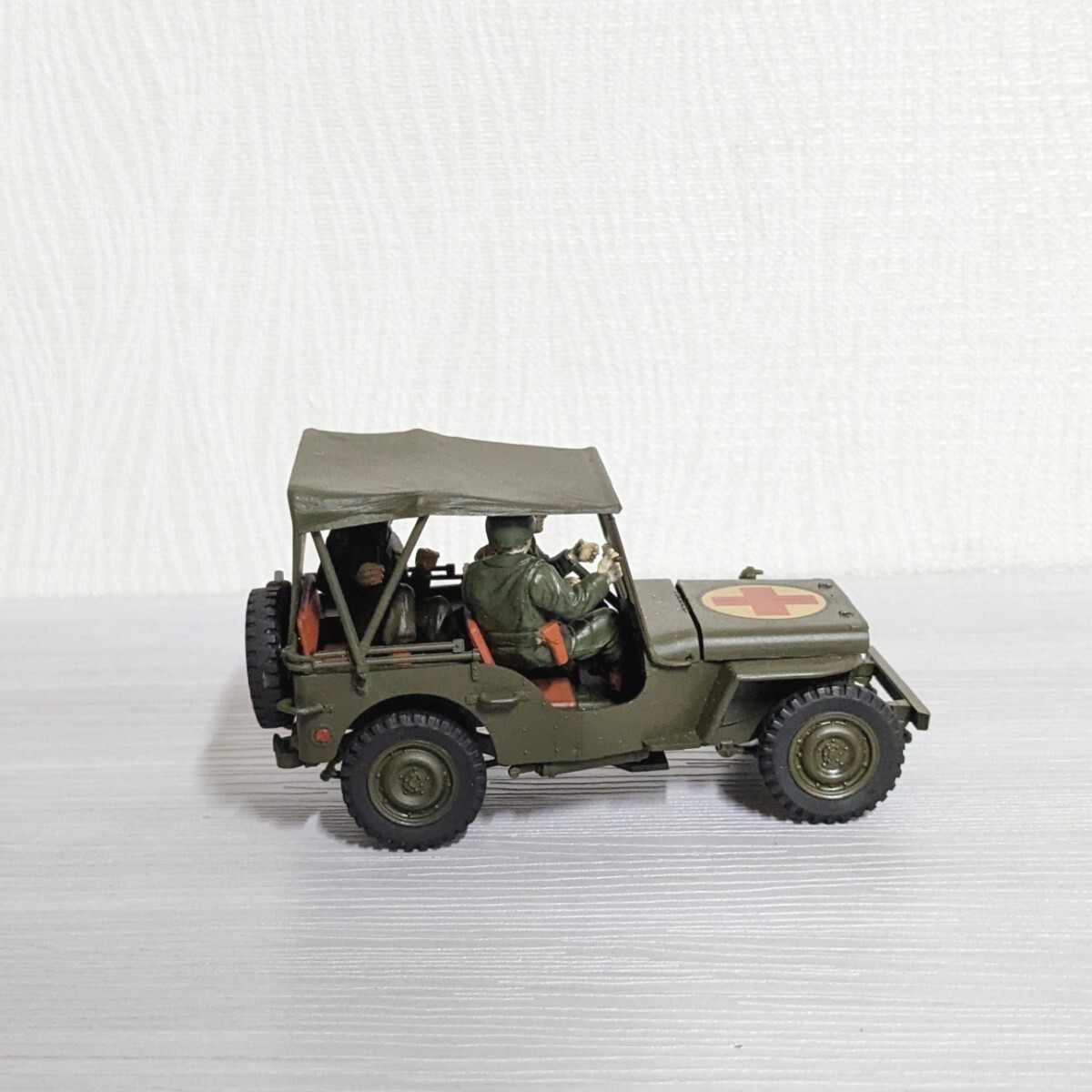 1/35 アメリカ軍 JEEP レスキュー ミリタリー 約10cm プラモデル 完成品 軍用 ジープ 救急の画像5