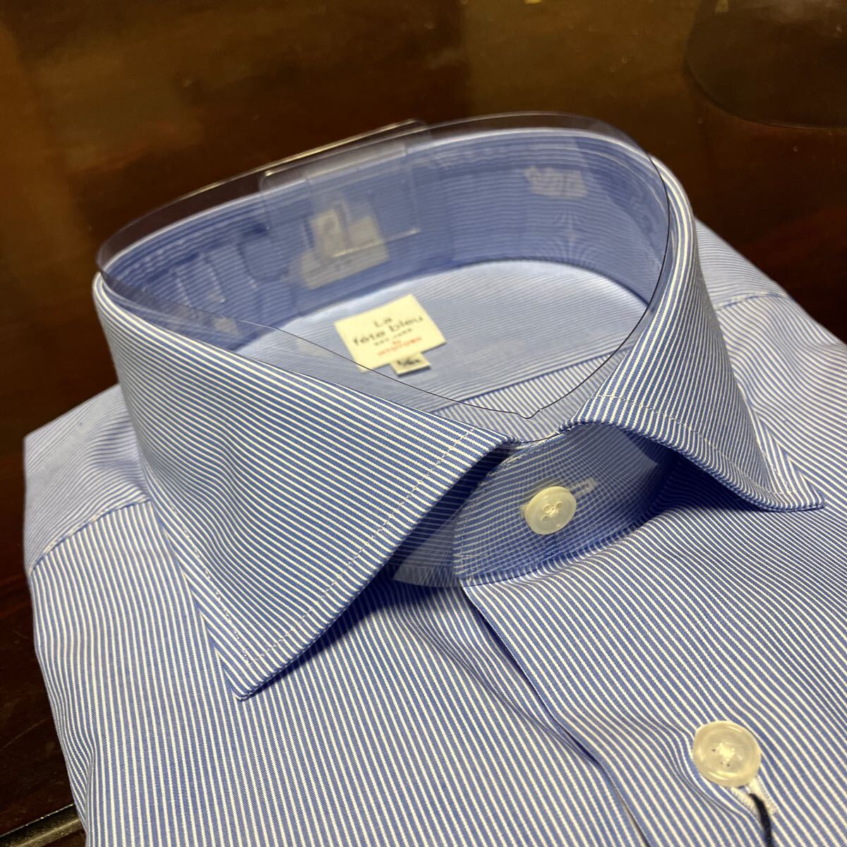 La fete bleu MADE IN HITOYOSHI ☆ブルー地ホワイトストライプワイシャツ　L(41-84)　ワイドスプレッド　百貨店販売品　人吉産_画像4