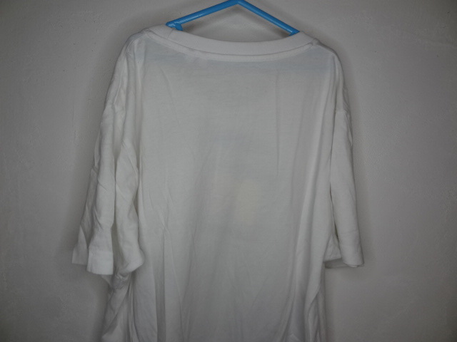 全国送料無料 ユニクロ UNIQLO UT MTV 柄テレビプリント メンズ 白色半袖Tシャツ Mサイズ