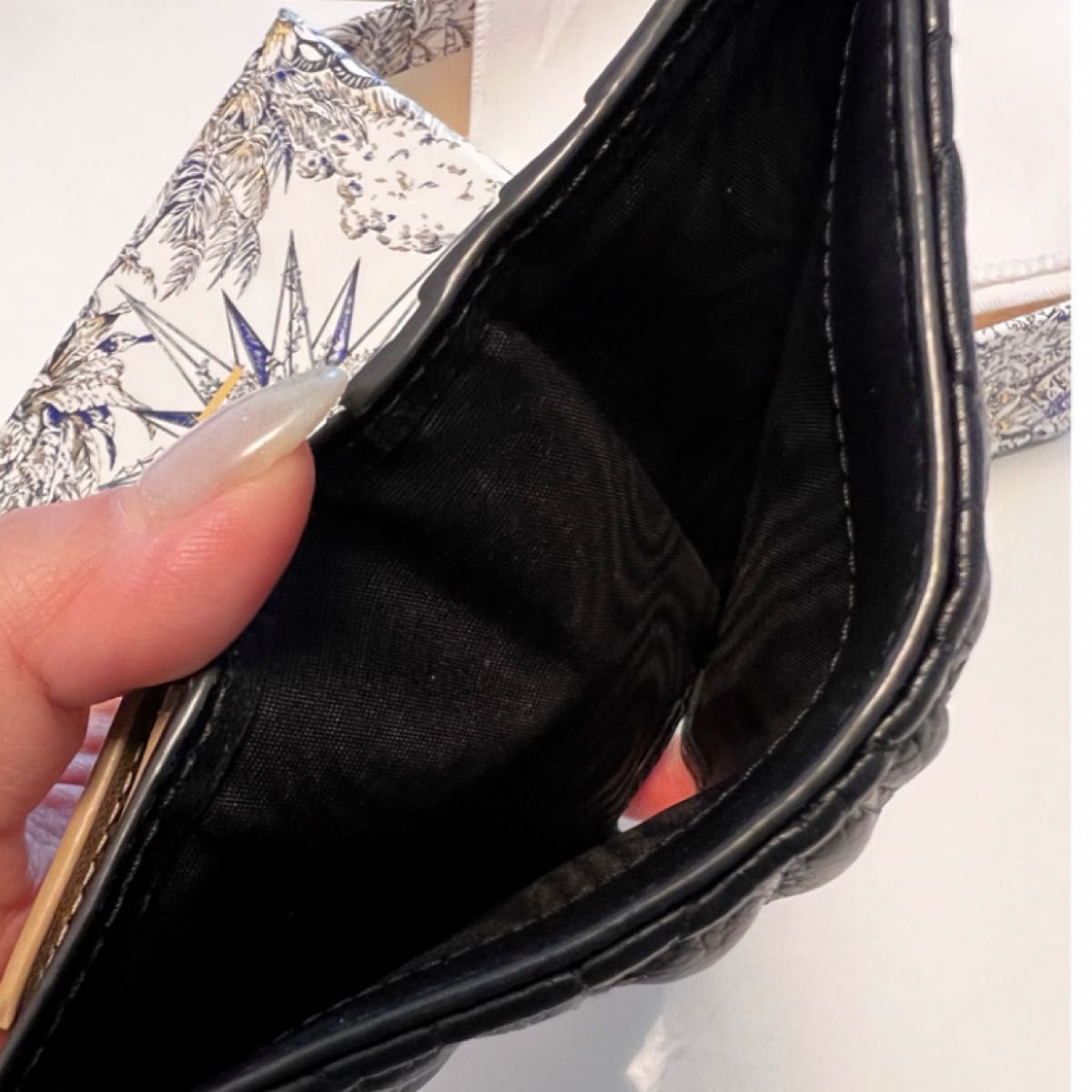 Dior ウォレット　二つ折り財布　財布　ミニウォレット　カードケース　CARO カードケース レザー クリスチャンディオール 