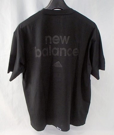未使用 ニューバランス MT1996 ラッシュガード 半袖 Tシャツ AMT35016 ブラック バックプリント 速乾 UVカット 紫外線対策 送料370円_画像3