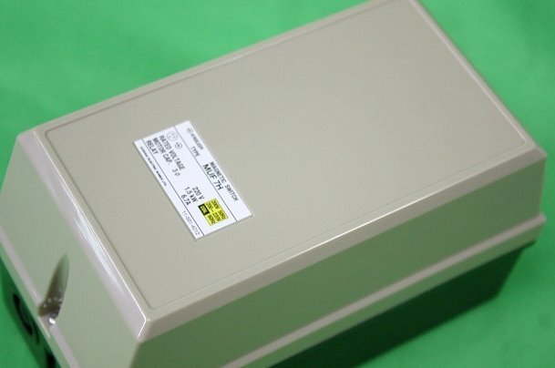 未使用 KASUGA 電磁開閉器 MUF7H015 マグネットスイッチ 200V 6.7A パトライト アウトレットの画像5