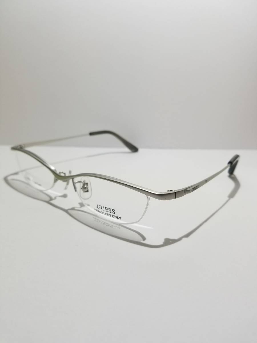 未使用 眼鏡 メガネフレーム GUESS 100%チタン GU8040 LGRY 軽量 金属フレーム ハーフリム 男性 女性 メンズ レディース 52口18-140 V-6の画像1