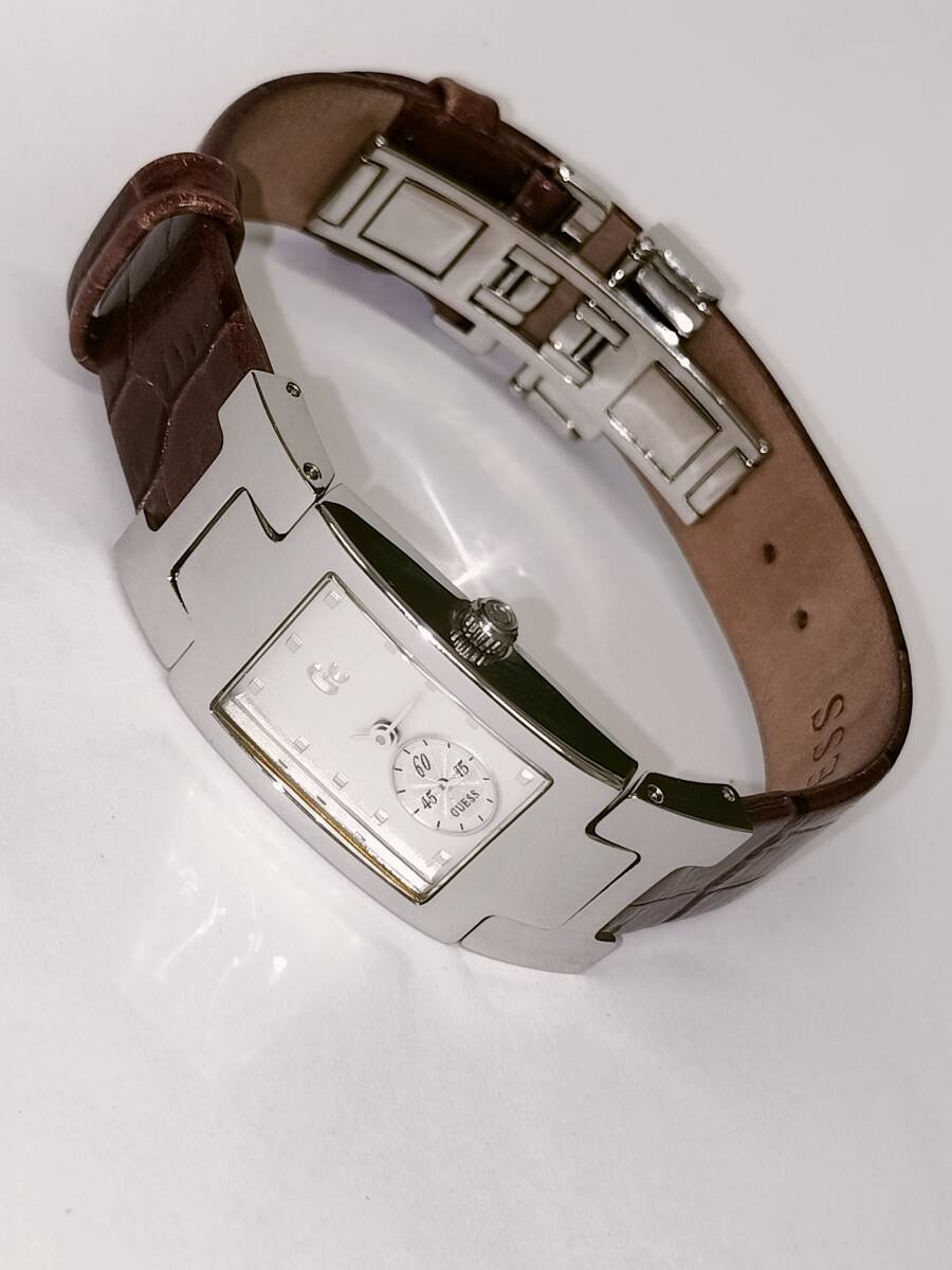 【稼働中】 Gc GUESS COLLECTION GC10500 時計 ゲス ゲスコレクション ホワイト文字盤 クォーツ レディース 腕時計の画像2