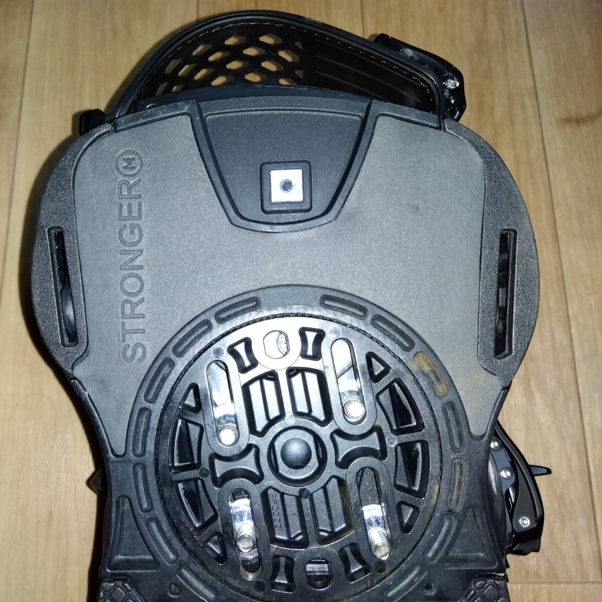 即決! 美品 UNION FORCE Mサイズ / FLUX SALOMON BURTON 即決! 美品 UNION FORCE Mサイズ / FLUX SALOMON BURTON