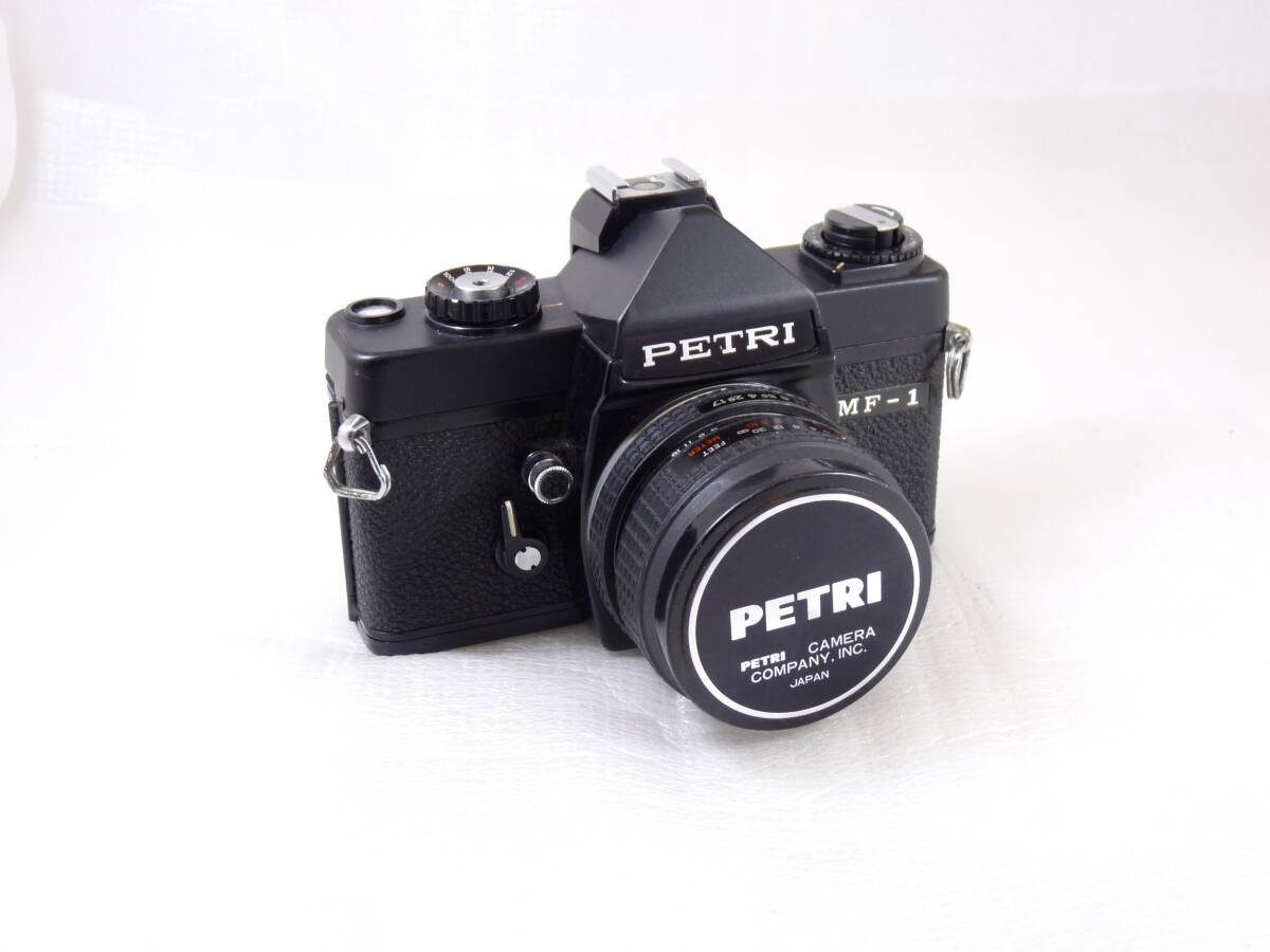 ジャンク PETRI MF-1 フィルム一眼レフカメラ ブラック レンズキャップ付の画像1