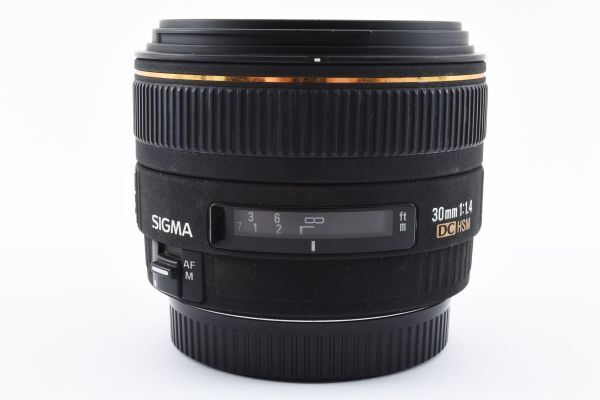 完動美品 Sigma 30mm F1.4 EX DC AF Standard Lens 単焦点 標準 レンズ / シグマ キヤノン Canon EF Mount APS-C 明るくボケ味抜群 #4839の画像8