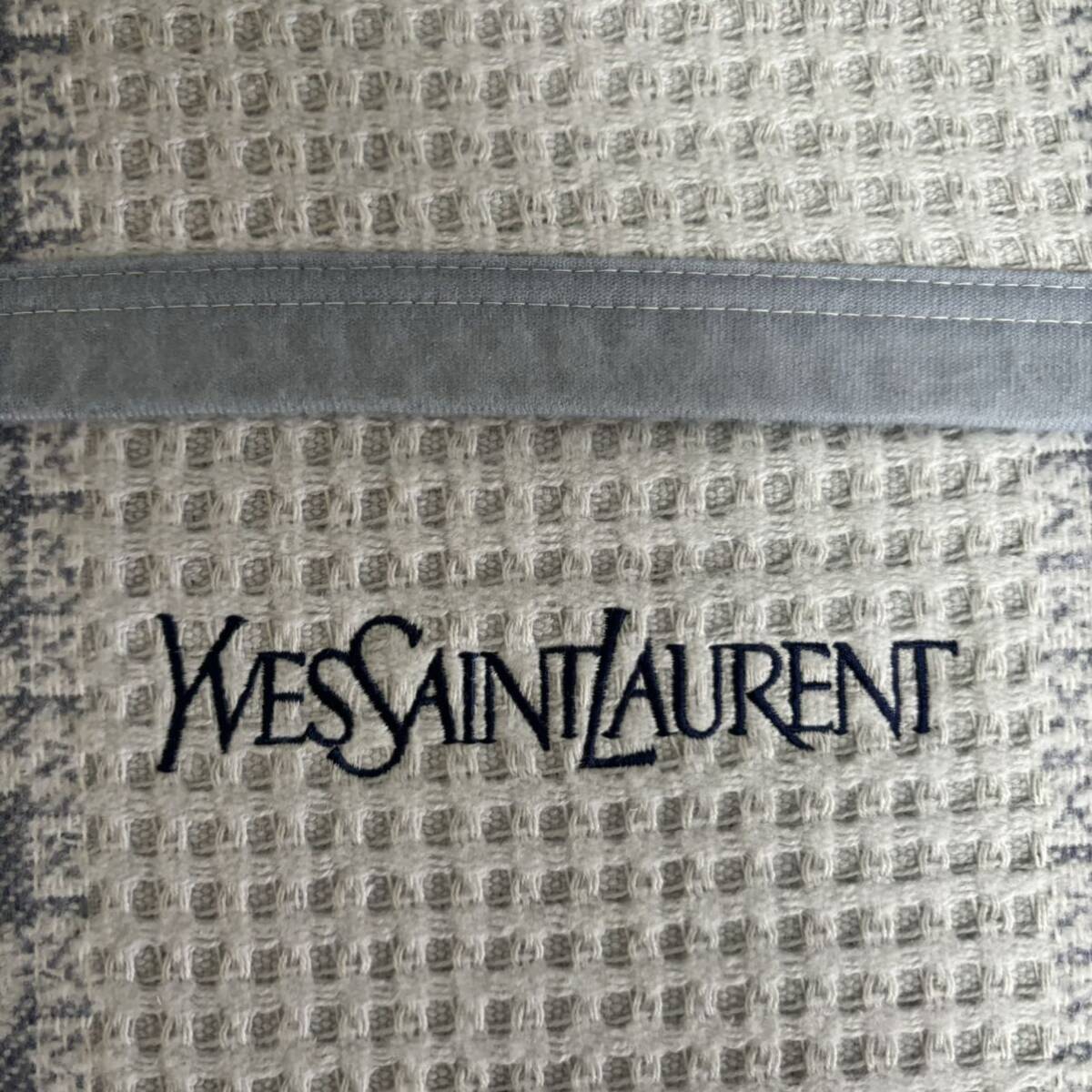 ec190 正規品 イヴサンローラン YVES LAURENT 綿毛布 イブサンローラン 寝具 YSL の画像3