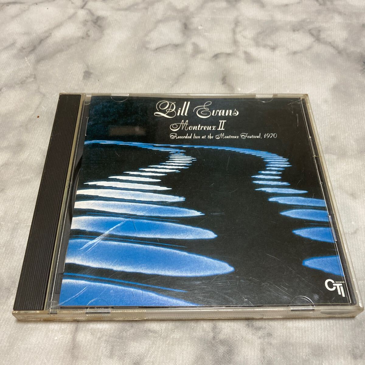 CD 中古品 ビル・エバンス モントゥルーⅡ h64_画像1