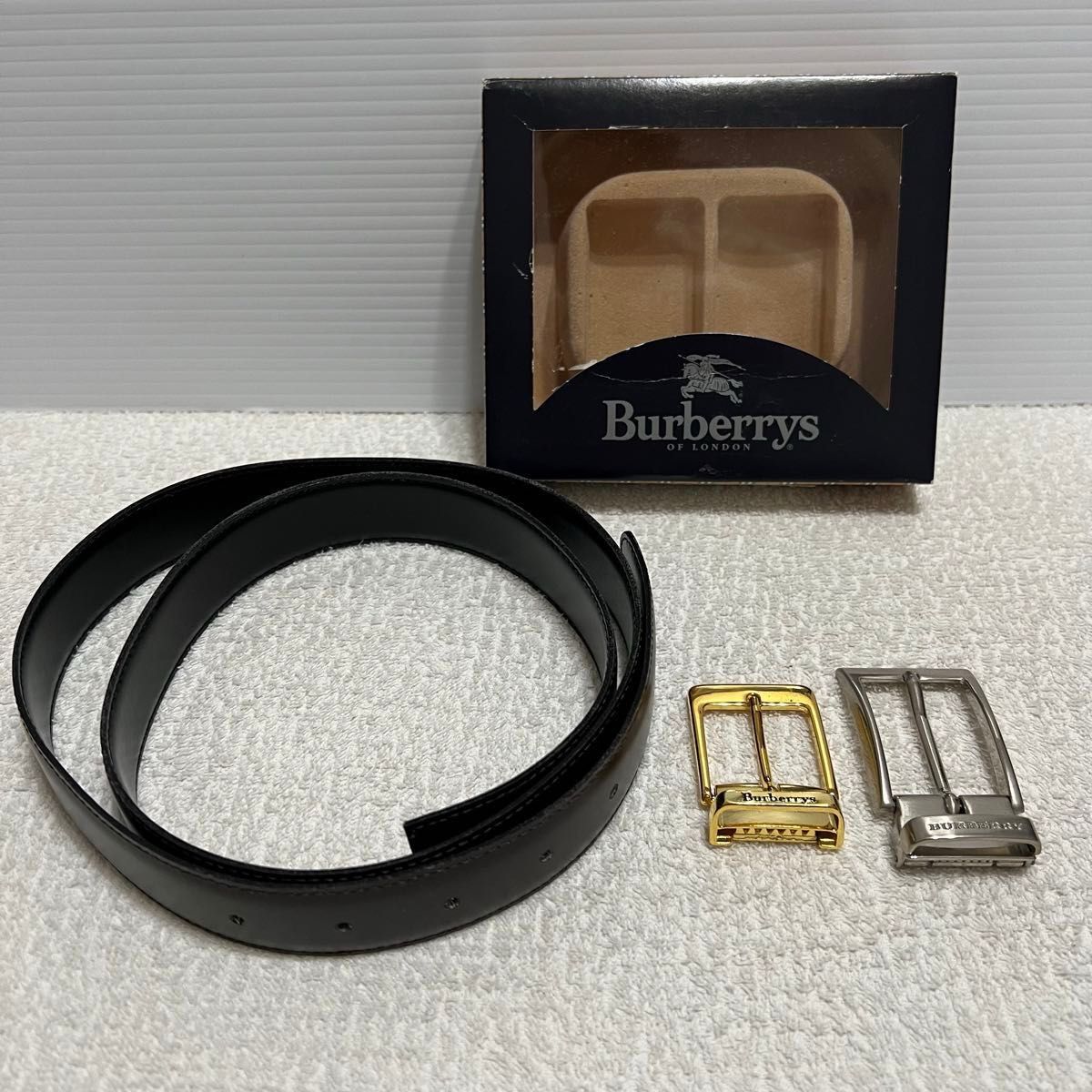 ☆新品未使用 BURBERRY ベルトセット