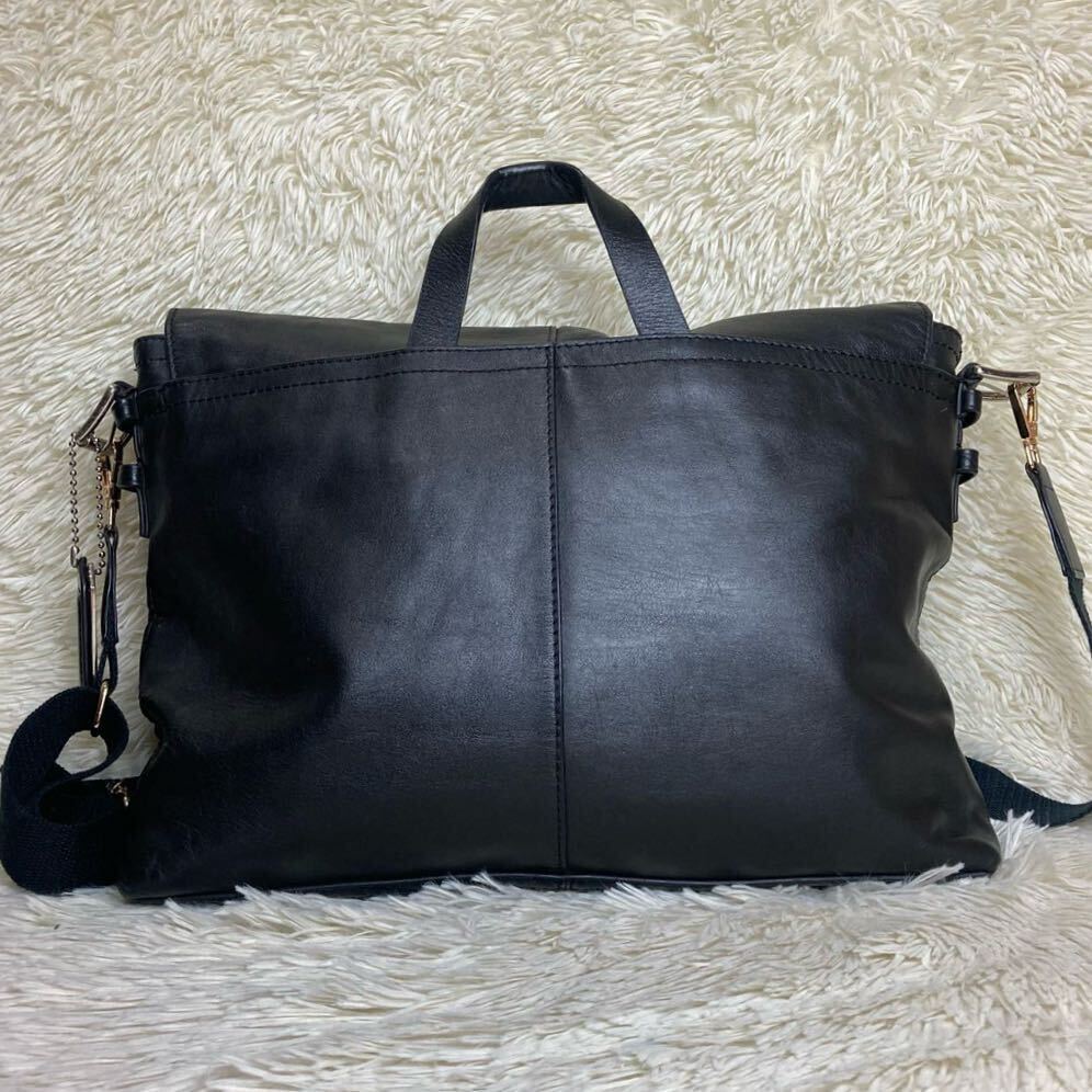 【極美品】COACH コーチ メンズ メッセンジャーバッグ ショルダーバッグ レザー ブラック 黒 ビジネス 通勤通学 A4収納可能の画像2