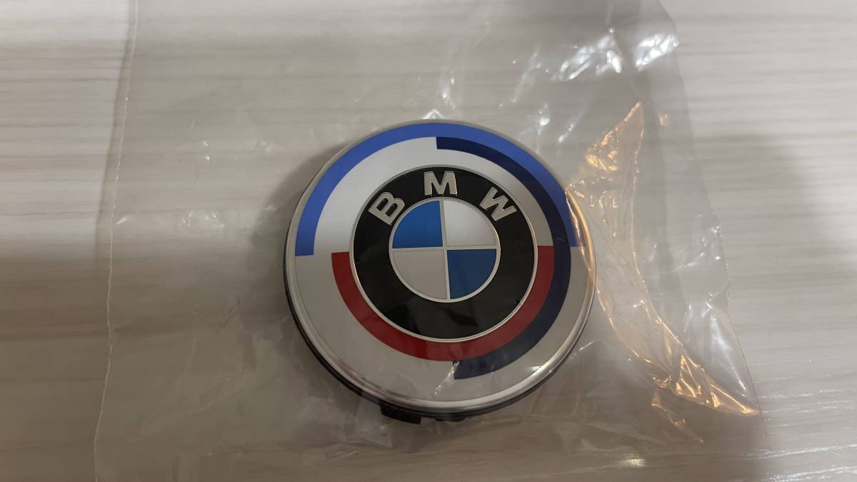 BMW純正 M50周年エンブレム ホイールキャップ 新品未使用の画像4