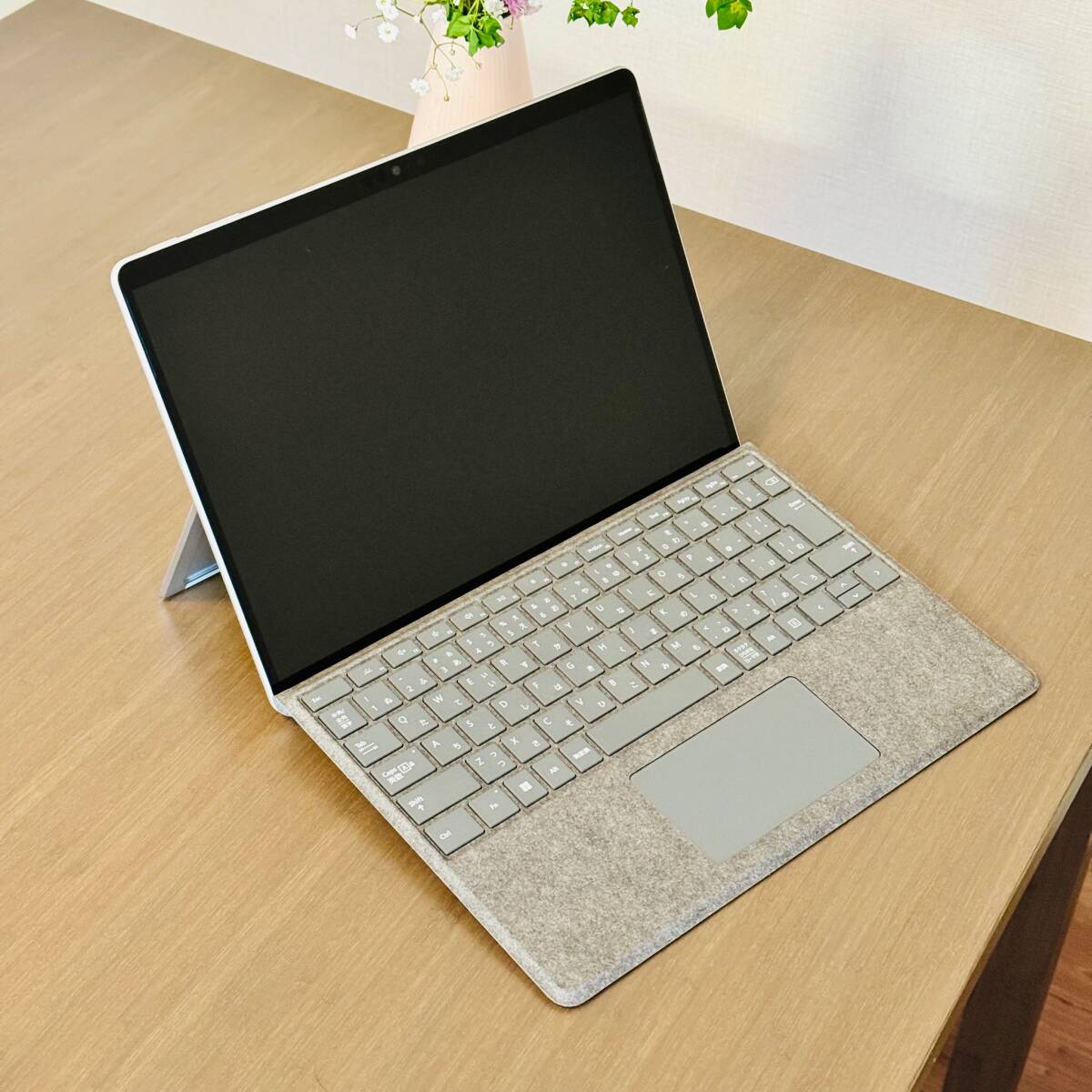 超美品/Surface Pro9 プラチナ/Core i5/メモリ 8GB/SSD 128GB/キーボード/スリムペン2/Windows 11/サーフェス プロ/MicrosoftタブレットPCの画像2