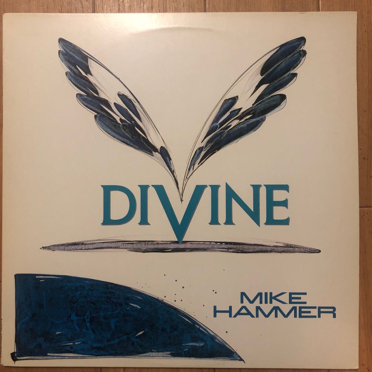 12’ Mike Hammer-Divineの画像1