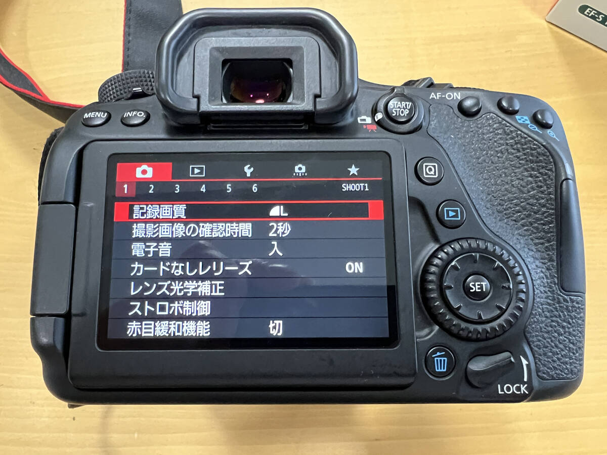 ☆ Canon キヤノン EOS 80D・EF-S18-135mm F3.5-5.6 IS USM Kit 送料無料_画像6