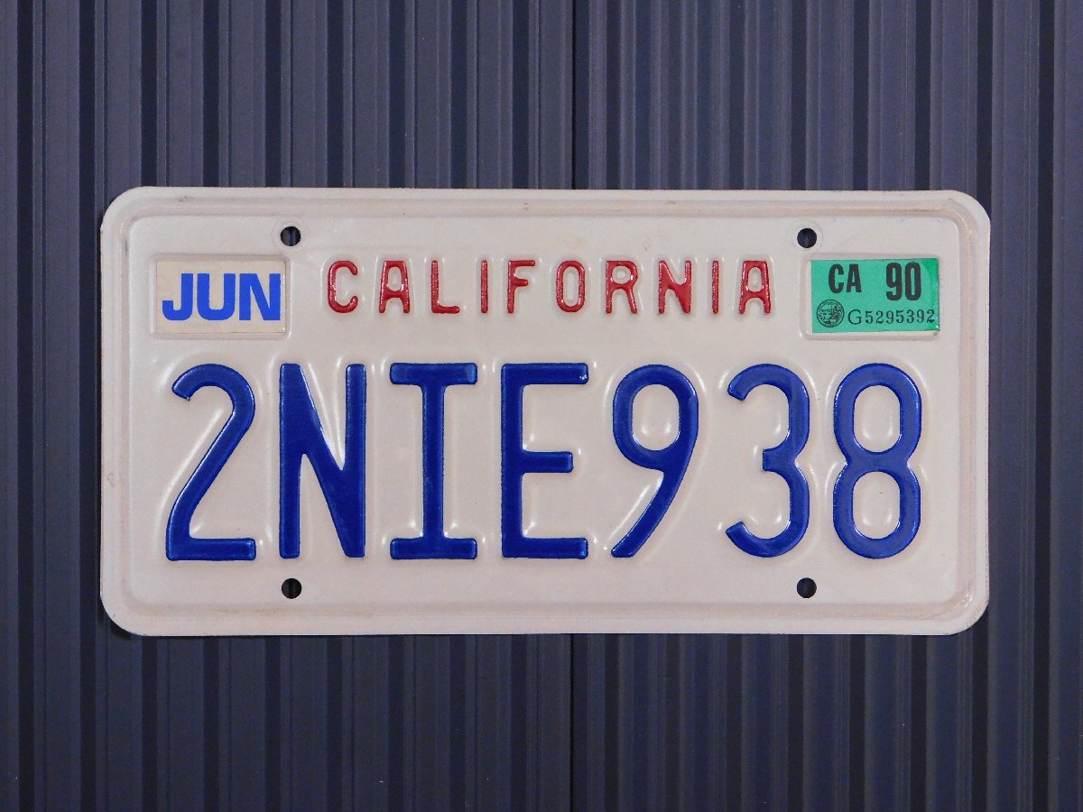 ナンバープレート【カリフォルニア州】アメリカ　ヴィンテージ　ガレージ　陸運局払い下げ　E-40_画像1