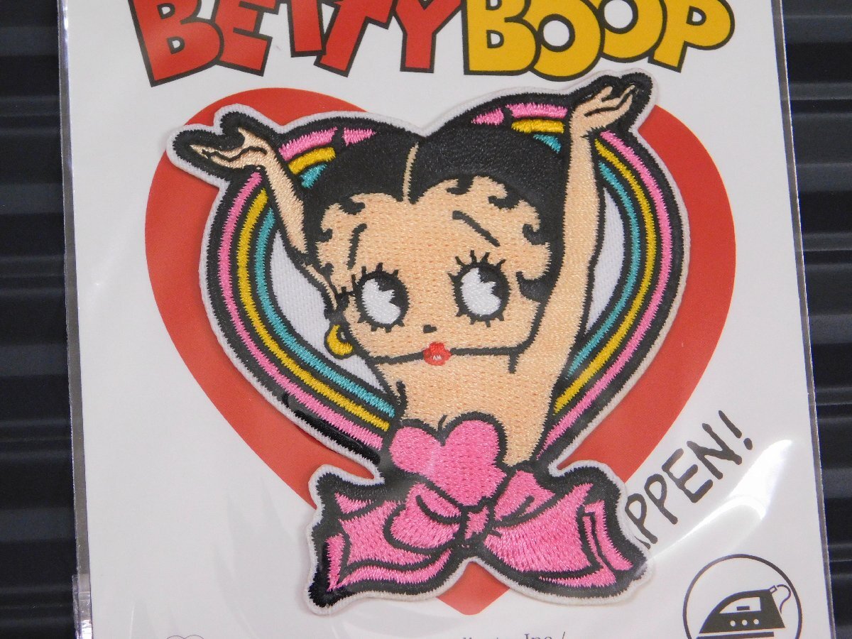 送料\84【Betty Boop・ベティちゃん②】※《アイロン刺繍ワッペン》　アメリカン雑貨　刺繍ワッペン　アイロンワッペン_画像2