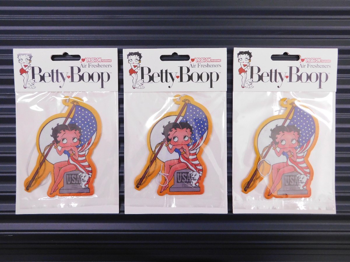 送料\140【Betty Boop・ベティちゃん】※《エアーフレッシュナー3枚・パッション》　品番BT-AMERICA　AIR FRESHENER　アメリカン_画像1