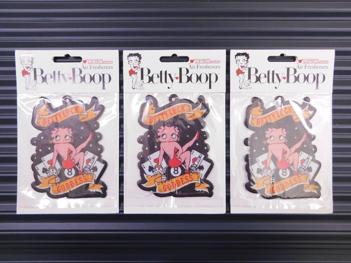 送料\140【Betty Boop・ベティちゃん】※《エアーフレッシュナー3枚・パッション》　品番BT-LUCK　AIR FRESHENER　アメリカン_画像1