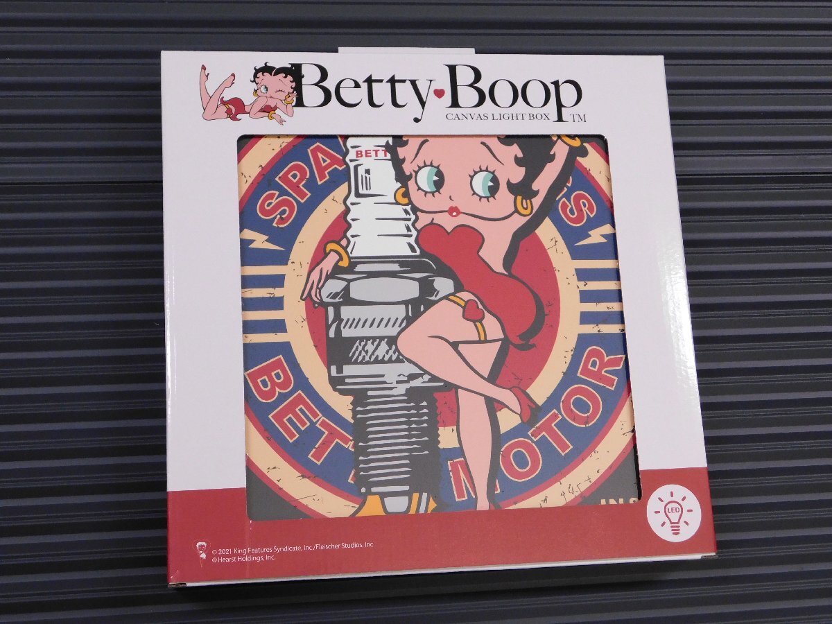 【Betty Boop・ベティちゃん】※《LED キャンバスライト／プラグ》 品番BETTY-PLUG　 300×300×40mm　アメリカン雑貨　ウォールアート_画像2