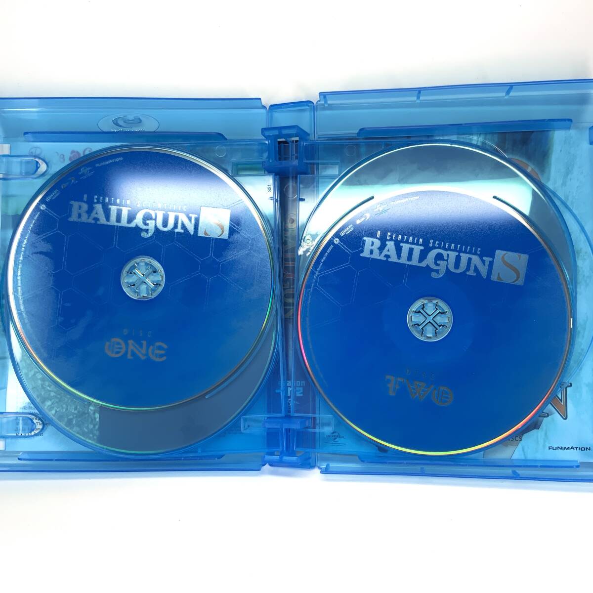 訳あり【送料無料】　未使用開封品　とある科学の超電磁砲　1期＋2期セット　北米版ブルーレイ_画像6