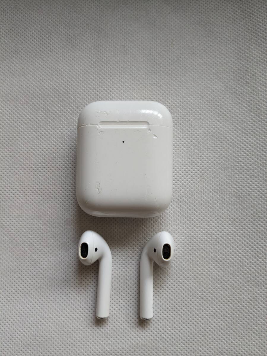 Apple AirPods エアポッズ 第2世代 ワイヤレスイヤホン A2031 A2032 A1938の画像2