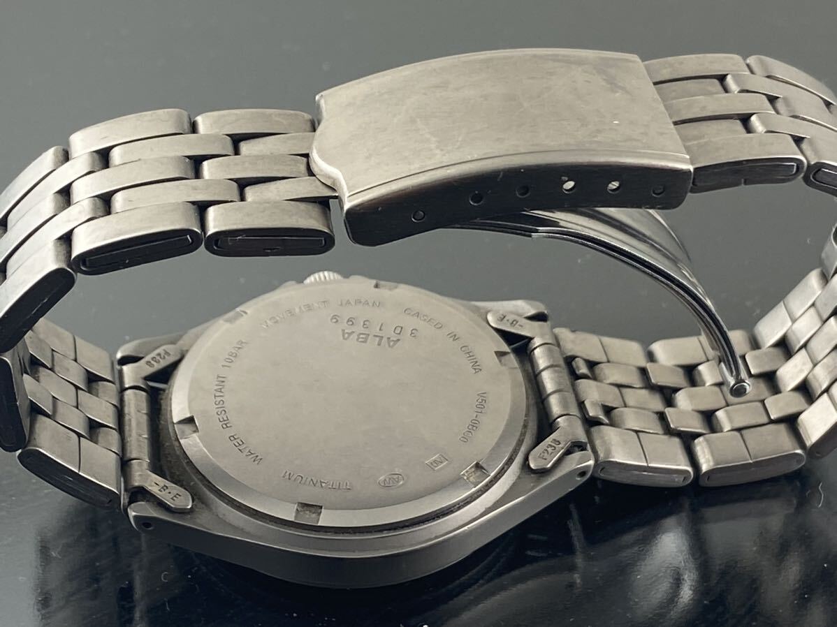 [M002]1 иен ~* мужские наручные часы кварц SEIKO Seiko ALBA Alba titanium V501-OBCO рабочий товар 