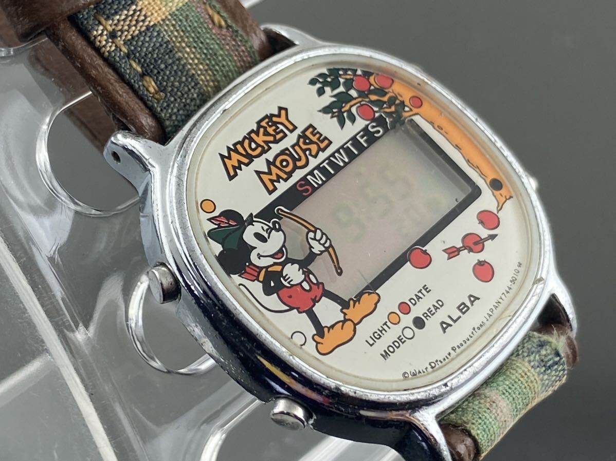 [M002]1円～☆メンズレディース腕時計 SEIKO ALBA ディズニーミッキーマウス Y744-5000動作品