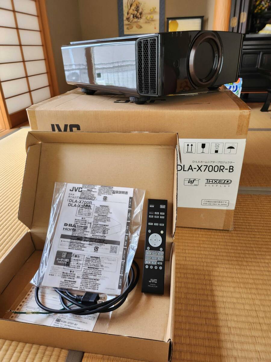 ★★ 完動 超美品 JVCケンウッド DLA-X700R 4Kプロジェクター 3D 付属品あり ★★_画像8