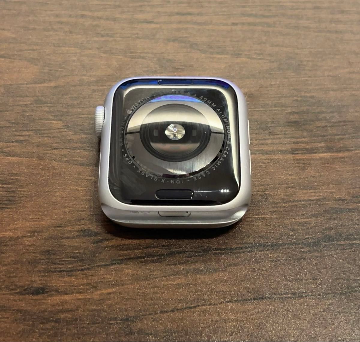 【極美品】Apple Watch Series 5 40mm（ブレイデッドソロループバンド2つ・充電器他おまけ多数）