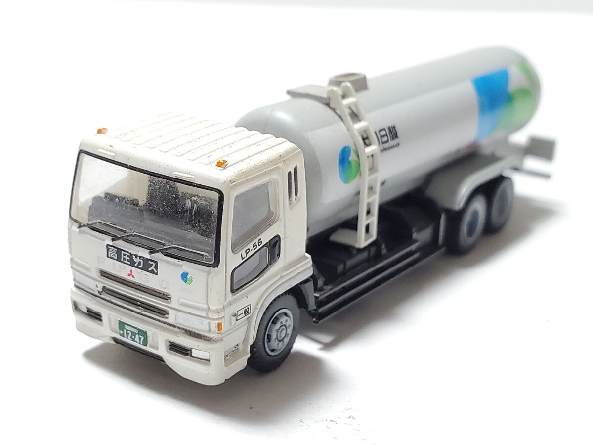  sun day acid LPG tanker car Mitsubishi Fuso Super Great MITSUBISHI product number 067 tiger kore Tommy Tec TOMYTEC THE truck collection no. 6.