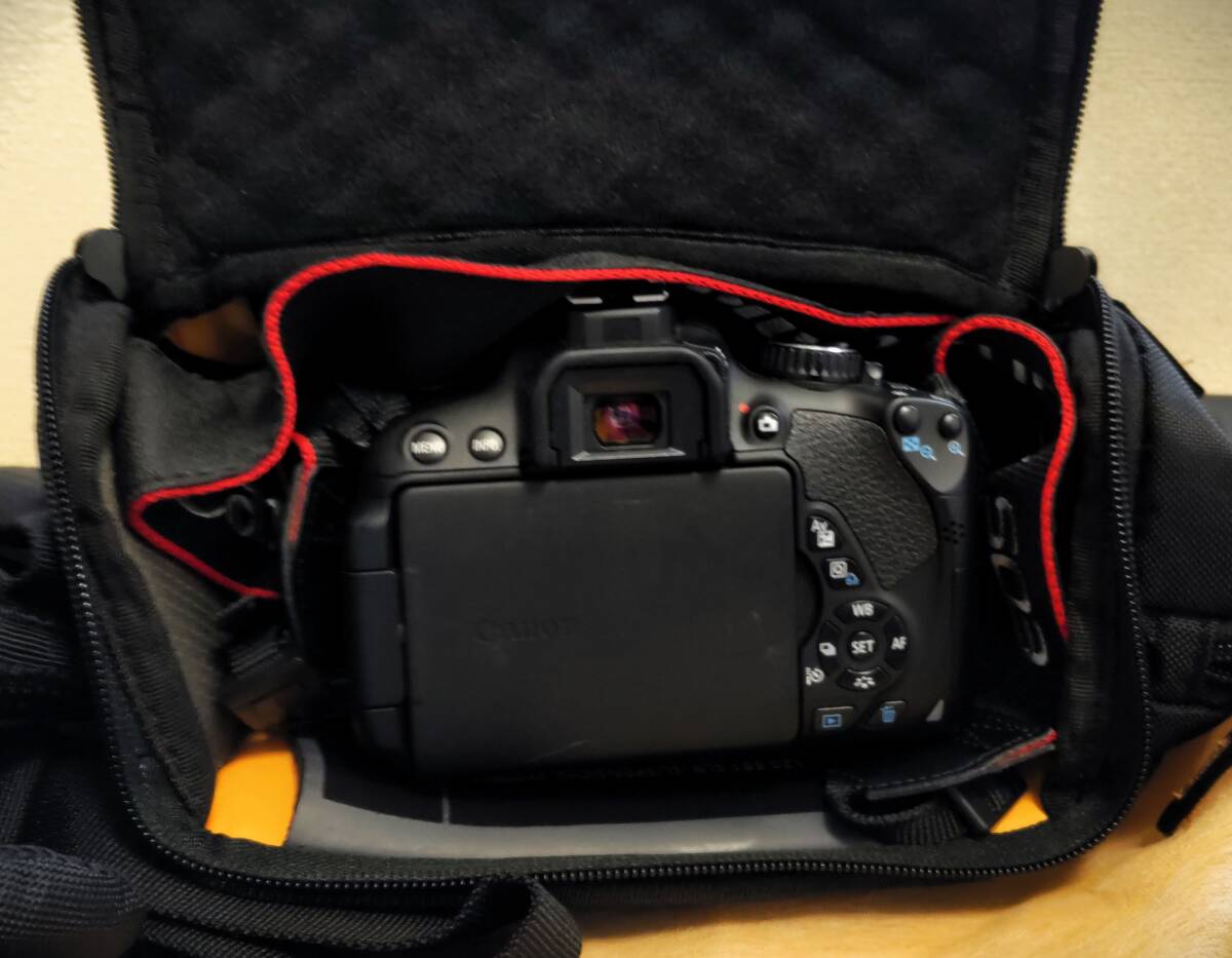 カメラバッグ ショルダータイプ CaseLogic スリングバッグ/ワンショルダー SLRCシリーズ 3.8L スリングパッグ ブラックの画像5