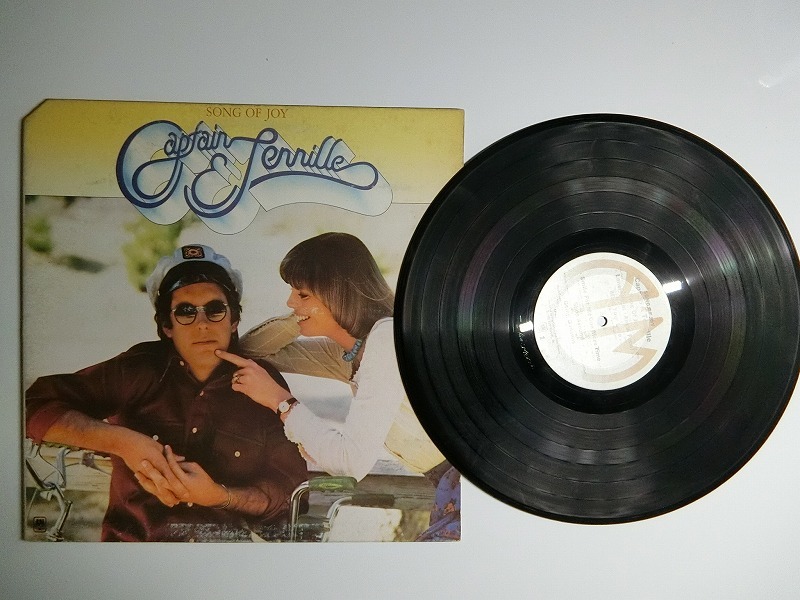bE8:CAPTAIN & TENNILLE / SONG OF JOY / SP-4570