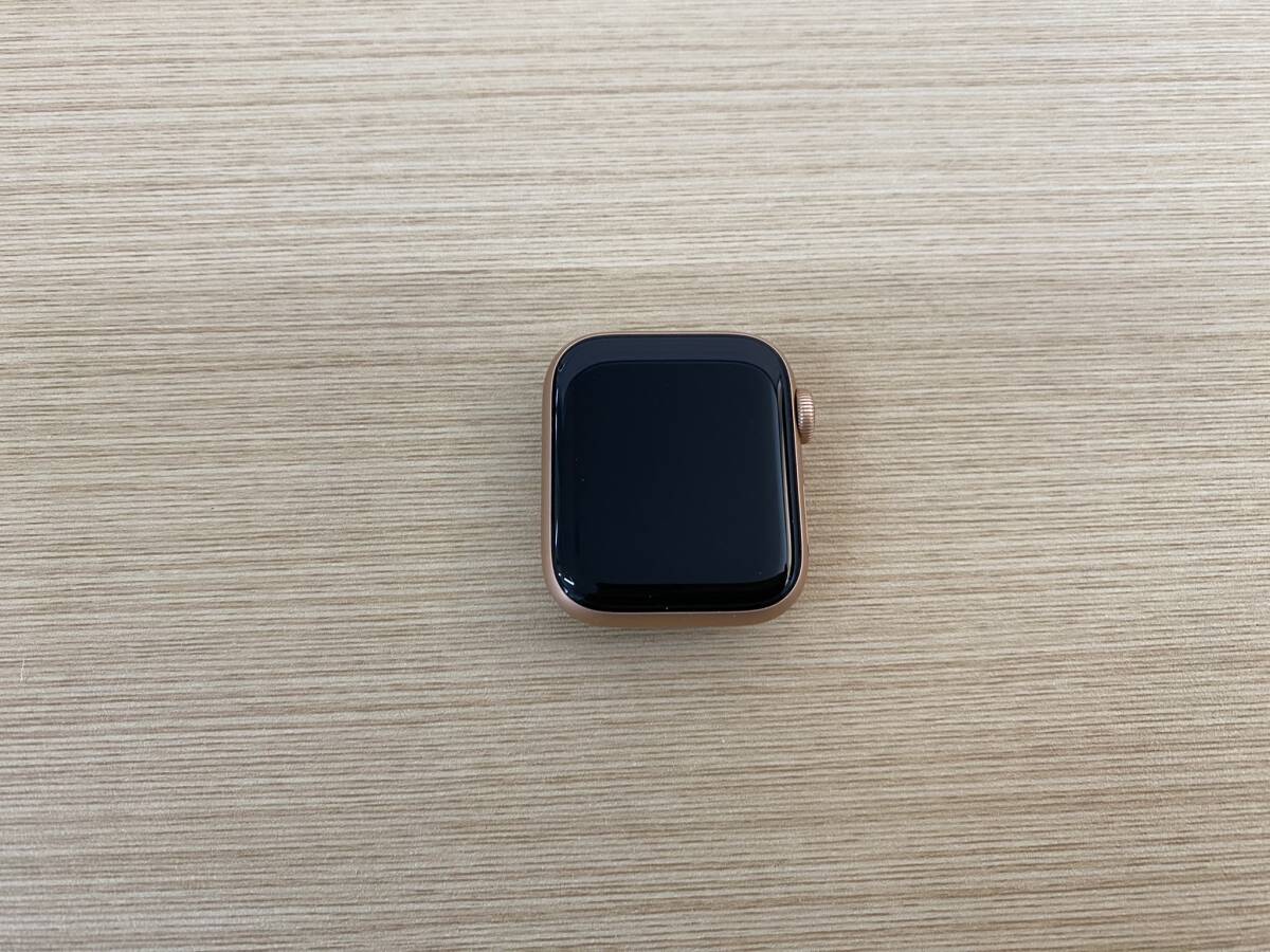 【動作確認済・本体美品】AppleWatch アップルウォッチ SERIES 4 GPSモデル 40mm Model A1977 ゴールドアルミニウムピンク 23143の画像2