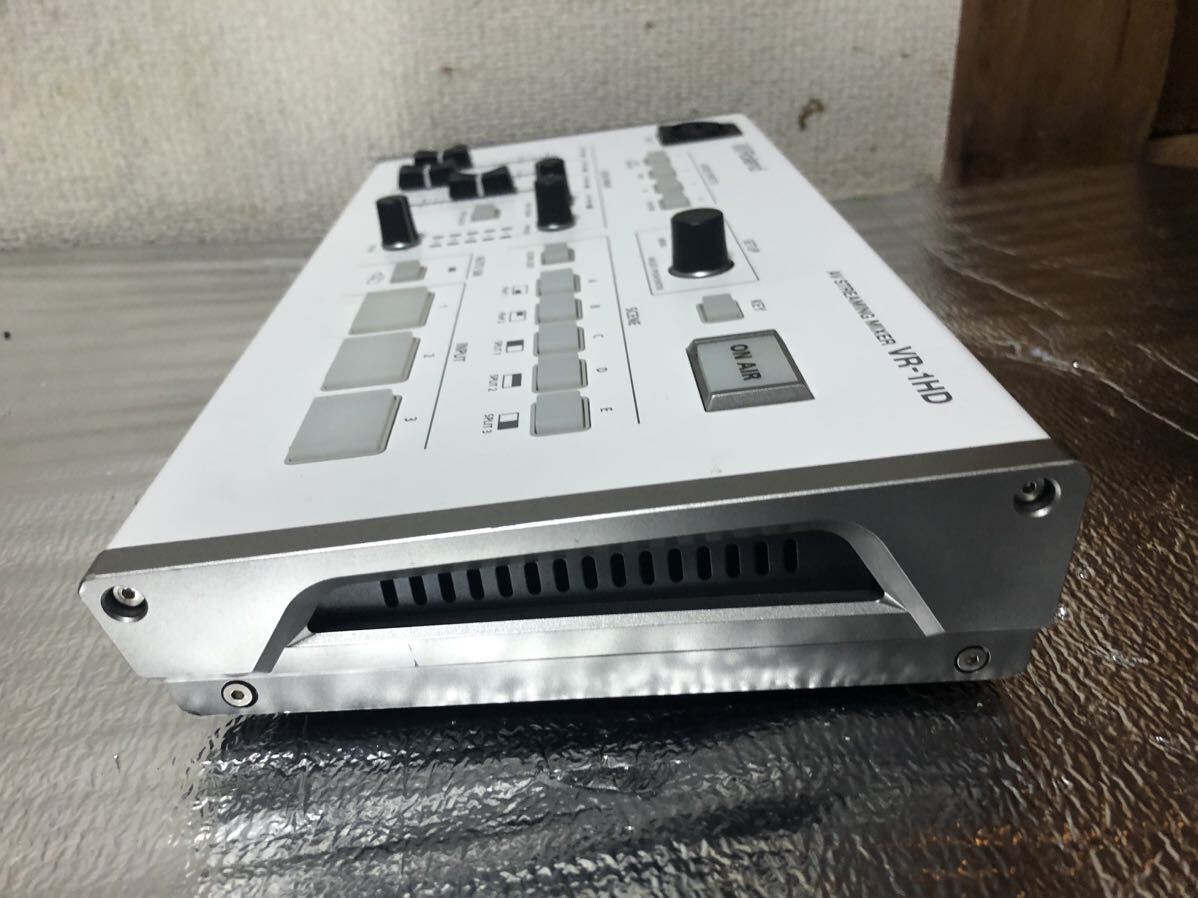 ( free shipping )*Roland Roland AV STREAMING MIXER -stroke Lee ming mixer VR-1HD * operation verification ending., charger equipped 