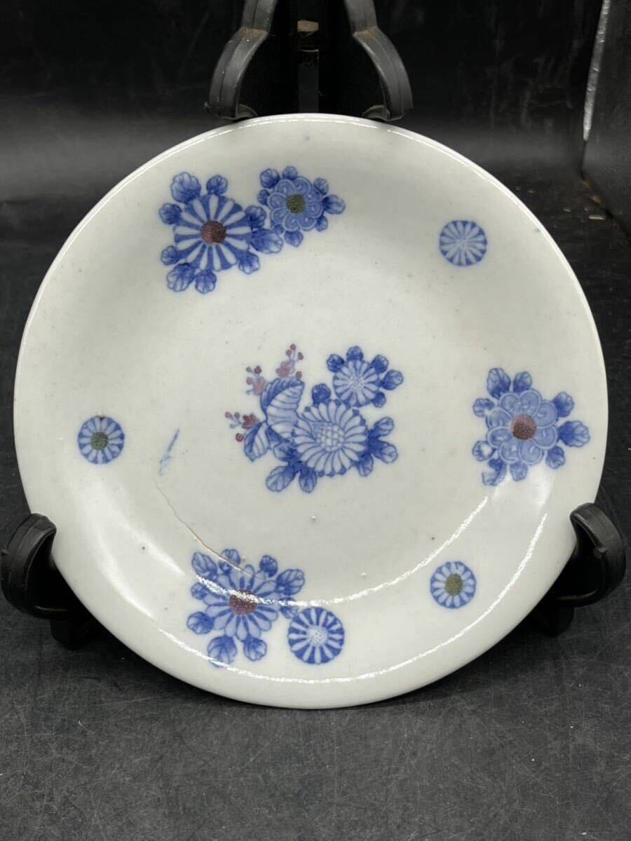 r6041122 肥前眉田城岩　お皿　花柄 色絵磁器　時代物_画像2