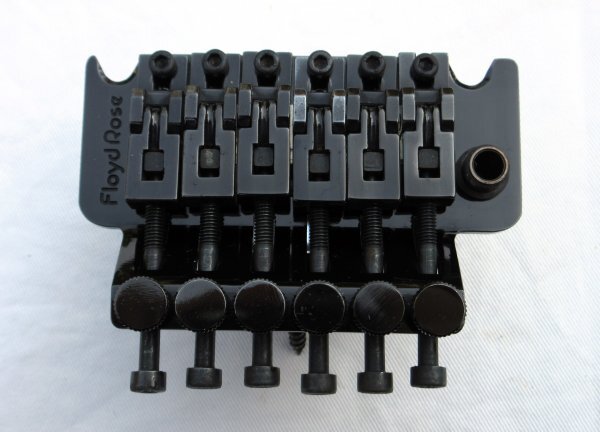 Floyd Rose　フロイドローズ MADE IN GERMANY　32mmブロック　黒　程度良し　1990年代後半EDWARDS EC-105V_Floyd Rose Original MADE IN GERMANY