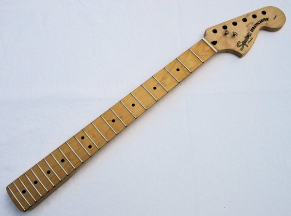 Squier スクワイアー ストラトネック ラージヘッド つばだし22F メイプル1P 上物 2009年製Squier by Fender Standard Stratocasterの画像2