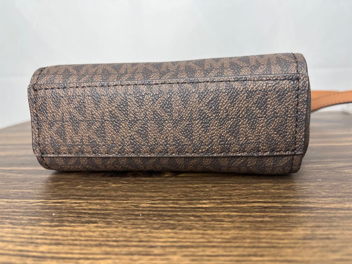 超美品 MICHAEL KORS マイケルコース シンクレア ショルダー 超美品 MICHAEL KORS マイケルコース シンクレア ショルダー