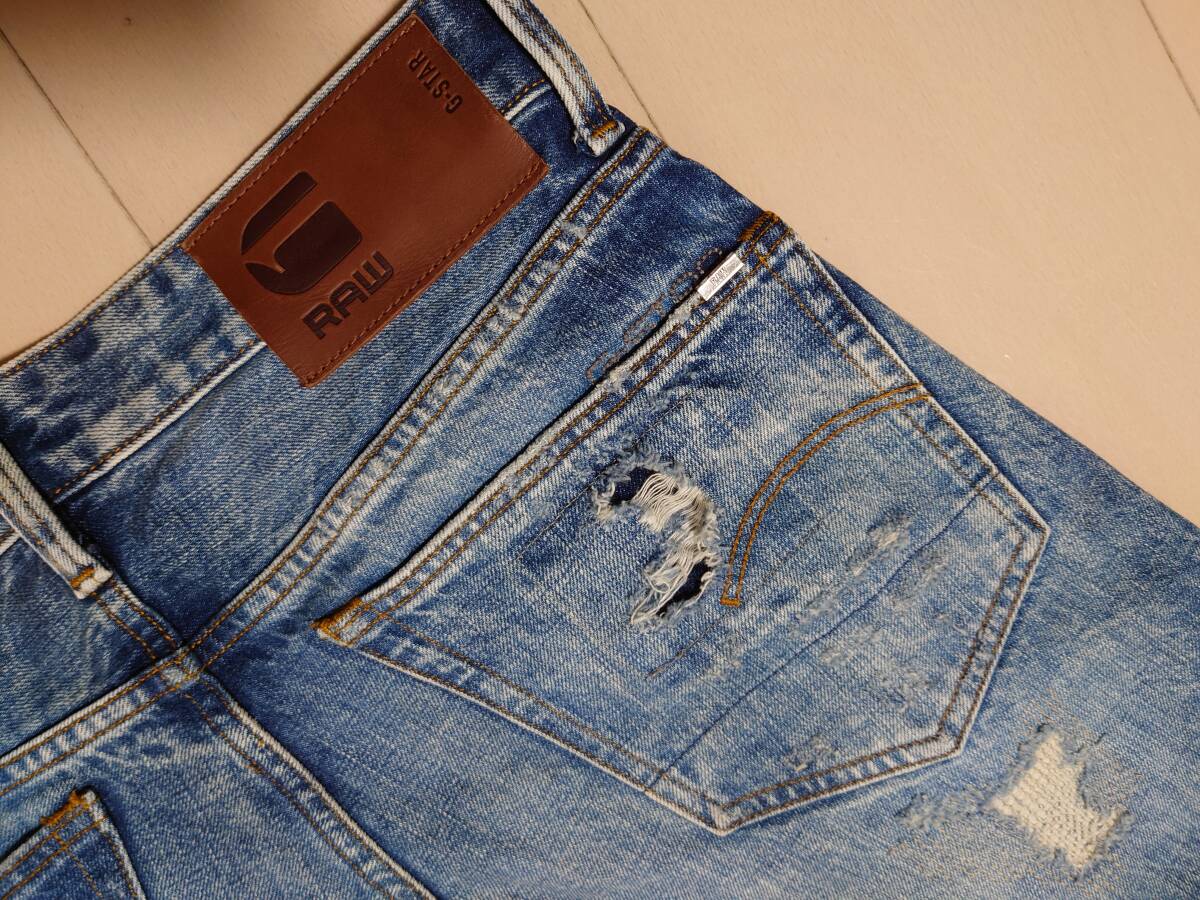 【初回出品】G-STAR RAW♪3301 STRAIGHT TAPERED♪ジースター♪Higa Denim O♪Vintage Mold Aged Restored 250♪W29 L32♪D11502 9785 A053_腰背部のLEATHERパッチと周辺DETAIL♪