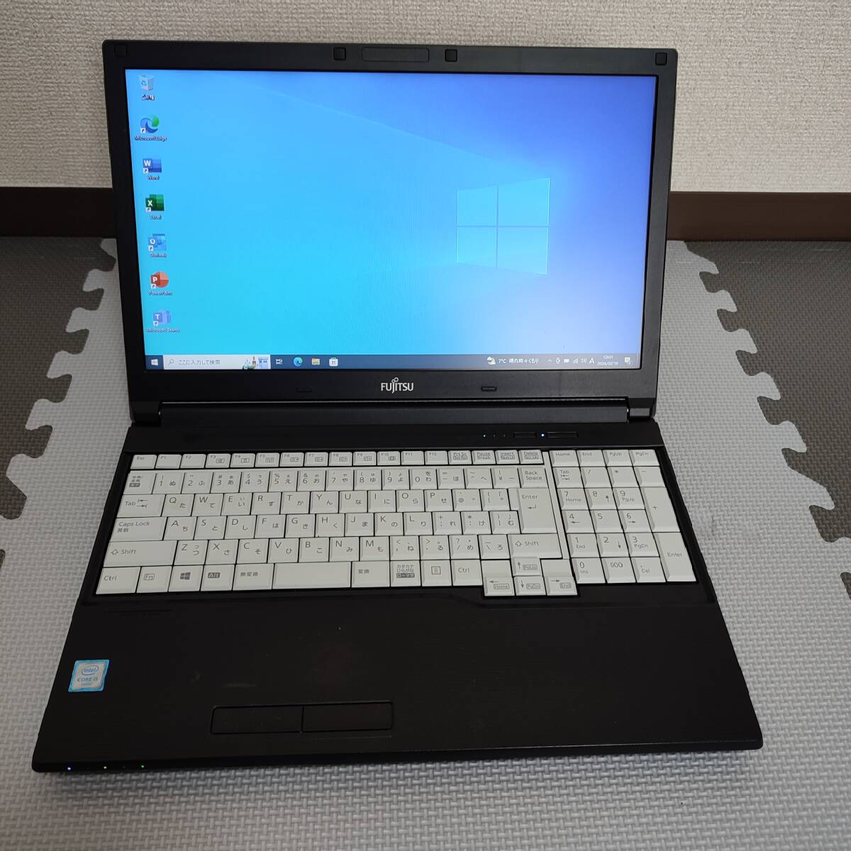  Fujitsu LIFEBOOK A576/PX Win10/Office2021 рабочий товар 