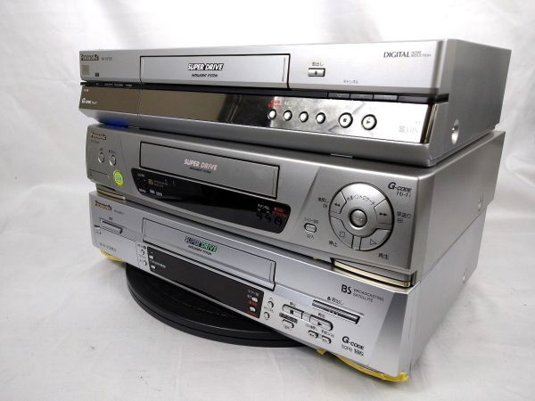 EM-102563〔ジャンク/通電OK〕 ビデオカセットレコーダー 3台セット [NV-HXB10] [NV-HB360] [NV-SV120] (パナソニック Panasonic) 中古_ターンテーブルは付属致しません。