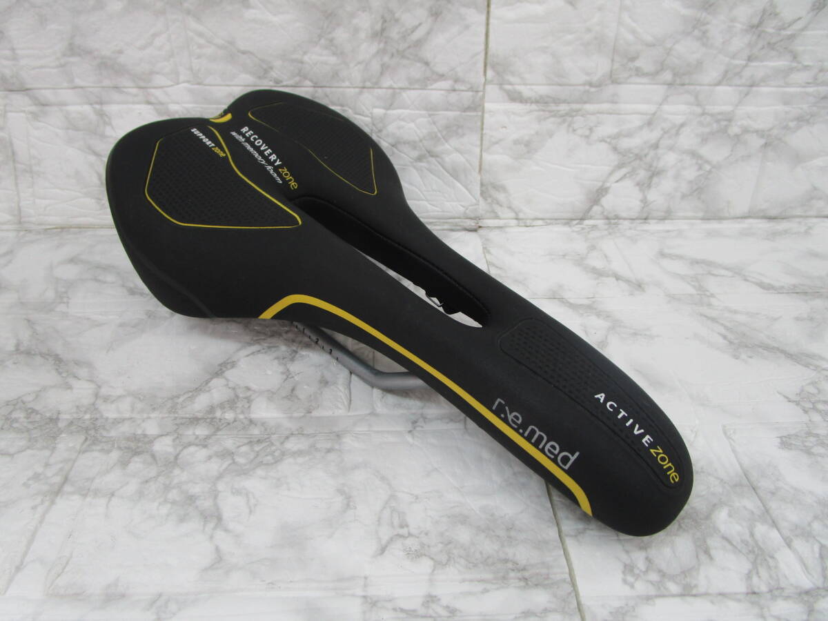 W.24D26 TO ☆ SELLE ROYAL r.e.med サドル ブラック×イエロー USED ☆の画像1