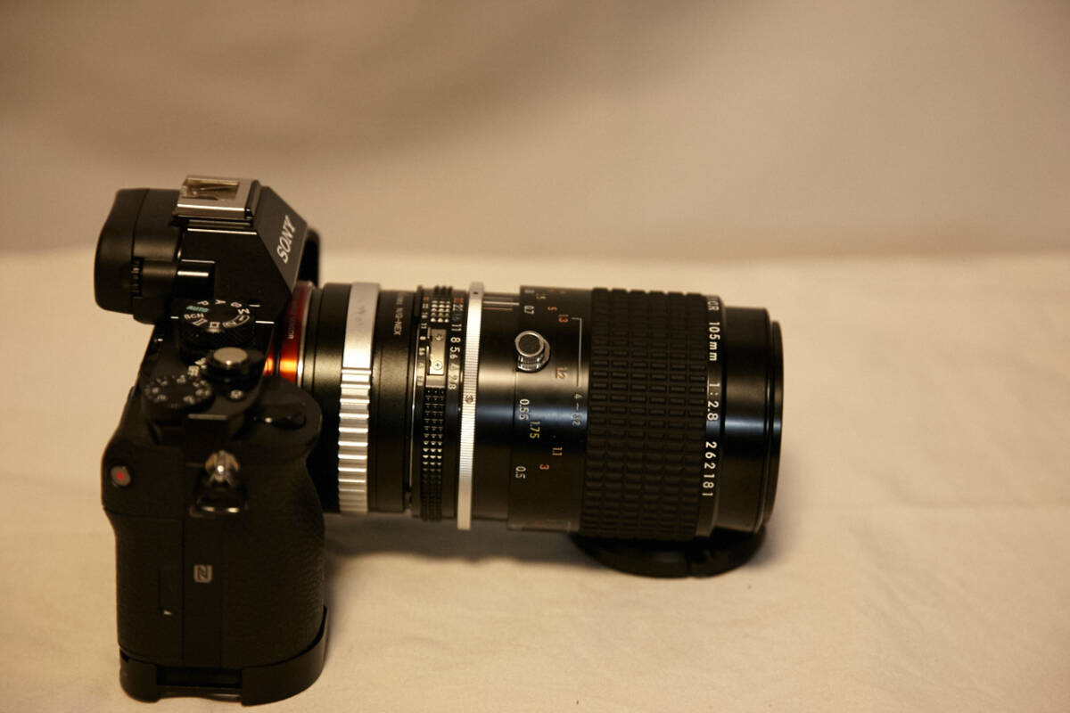 ソニーミラーレスカメラ　α７S　と　Micro-Nikkor 105mm 紫外線撮影、赤外線撮影用、天体観測、プラズマ解析、アダプタ付き_画像3