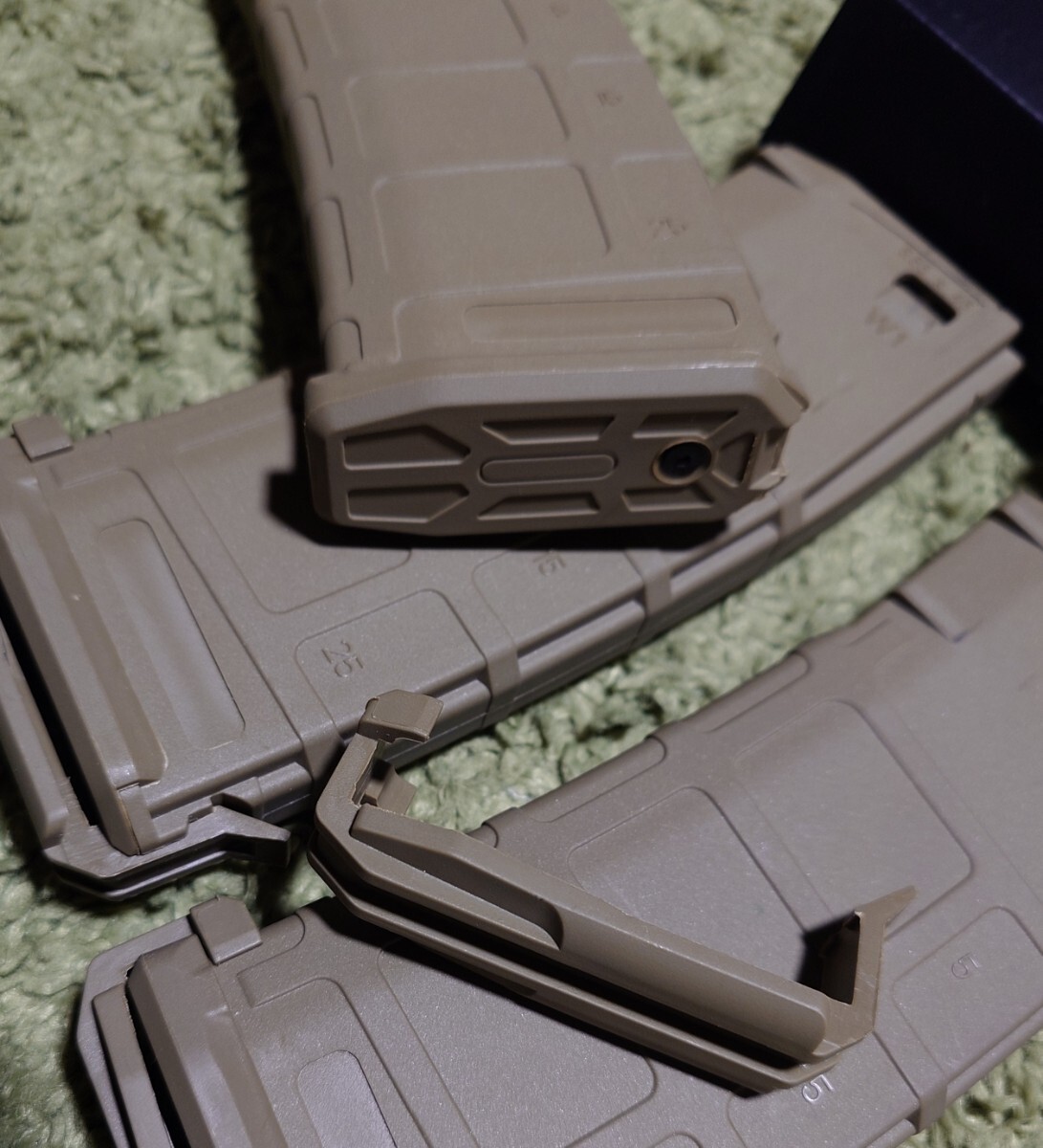 [1個価格]S&T PMAG M4用 140連 スプリング式マガジン DE TAN タン スタンダードM4 スカーL SCAR-L 系 東京マルイ 他 の画像3